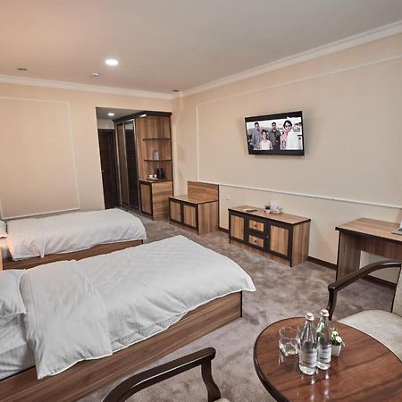 Bal Tabassum Hotel Toshloq Екстериор снимка